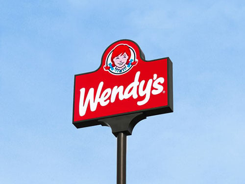 A Wendy's high rise sign